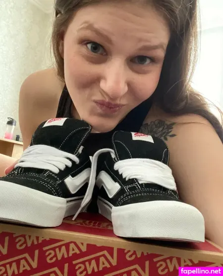 Olka Sun OnlyFans Thumbnail #OkYPklwfi9