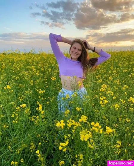 Olka Sun OnlyFans Thumbnail #e1mZBuh5xC