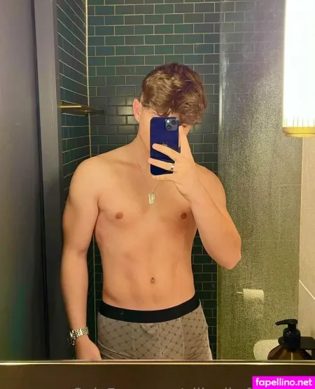 Ollienibsfreepage OnlyFans Thumbnail #PxAajIjWWN