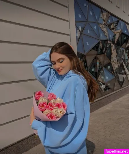 Ollyxforu OnlyFans Thumbnail #BwCSlAlL7m