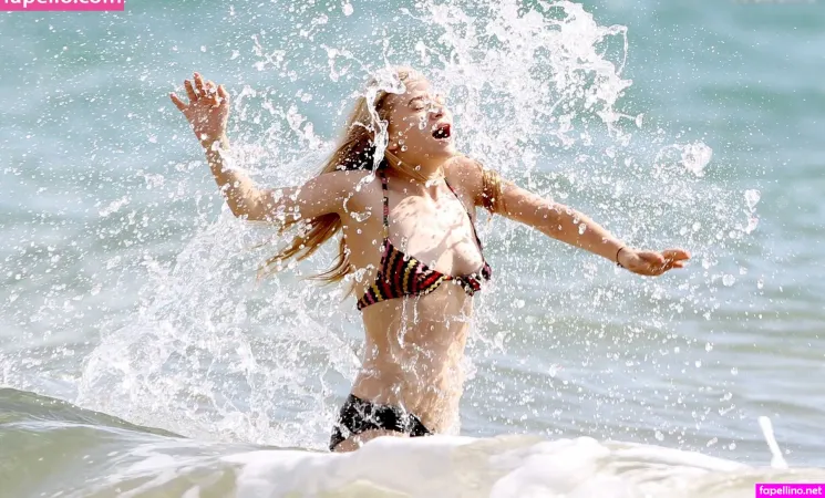 Olsen Twins OnlyFans Thumbnail #LvoWQBARlf