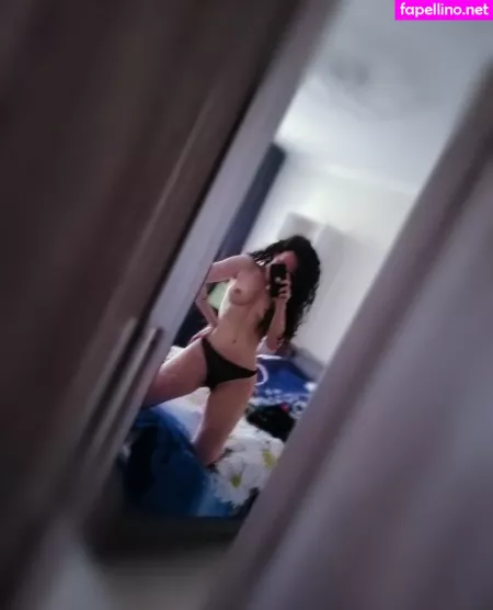 Olya Holmes OnlyFans Thumbnail #C5nLhnm5Z5