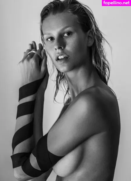 Omar Coria OnlyFans Thumbnail #C9lHGFrye2