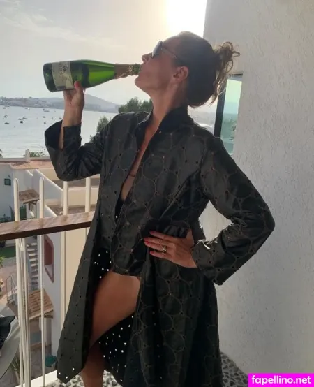 Omaze OnlyFans Thumbnail #6RNsPzZScV