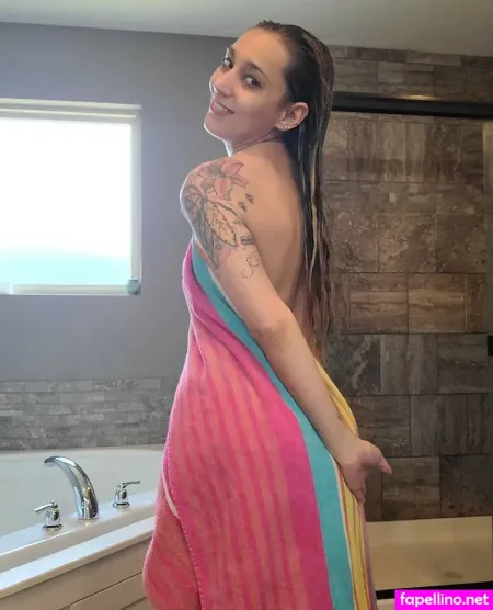 Omgchloe OnlyFans Thumbnail #pGiBJy2Ucp