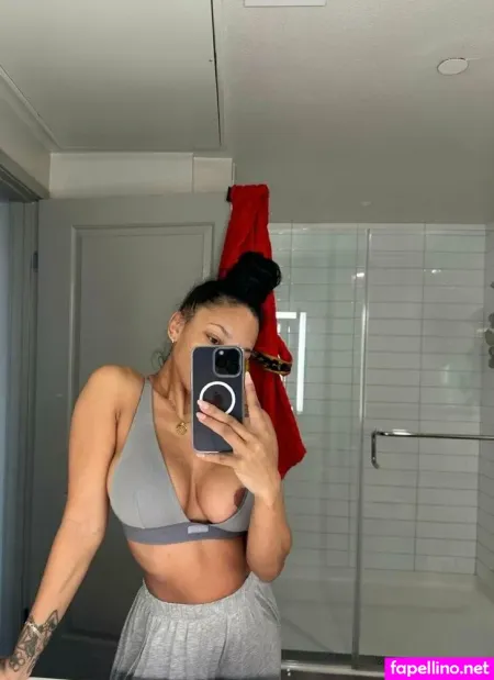 Omgitsqueen OnlyFans Thumbnail #xuYsYFGwgA