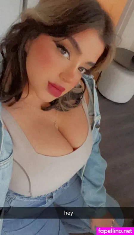 Omglove OnlyFans Thumbnail #L9cAz6rzzq