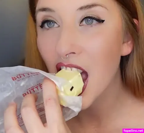 Onceoverwithcayley OnlyFans Thumbnail #O21Y9NnIn6