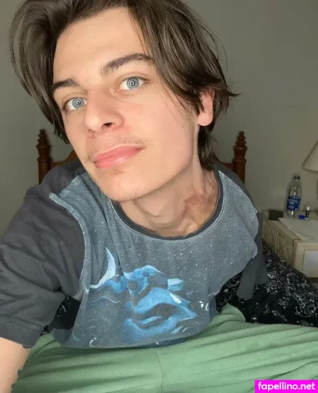 Onearmseeker OnlyFans Thumbnail #3mUx9NOFJc