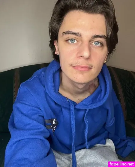 Onearmseeker OnlyFans Thumbnail #L4zRMvxqsW