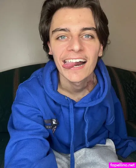 Onearmseeker OnlyFans Thumbnail #bRXxBr6fLn