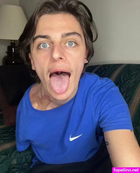 Onearmseeker OnlyFans Thumbnail #nqBYhOGloN