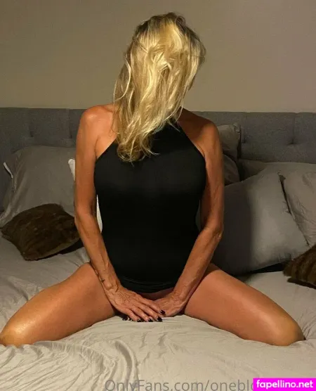 Oneblondewife OnlyFans Thumbnail #NJd9XIeq03