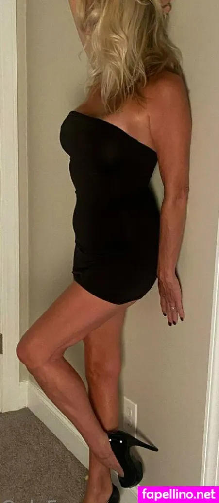 Oneblondewife OnlyFans Thumbnail #ckecxI9QQ3