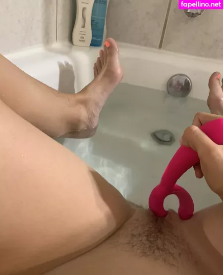 Onegirlnextdoor OnlyFans Thumbnail #u8tM40N4hB
