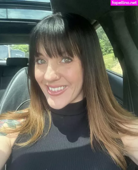 Onegoodbumblebee OnlyFans Thumbnail #BeQUJl9RwF