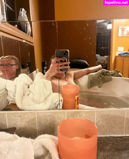 Onehotmomma1220free OnlyFans Thumbnail #P9E5h5IP8b