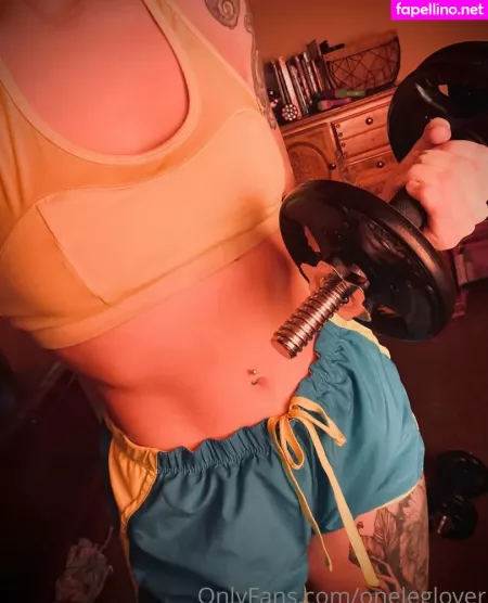 Oneleglover OnlyFans Thumbnail #068kwDX8p4