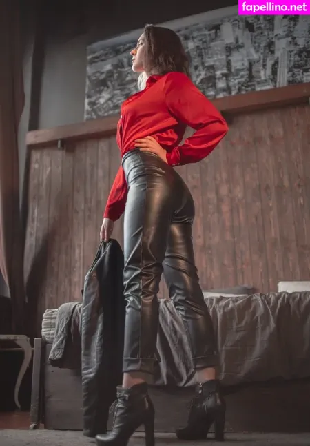 Oniksiya Sofinikum OnlyFans Thumbnail #1akaU9whMM