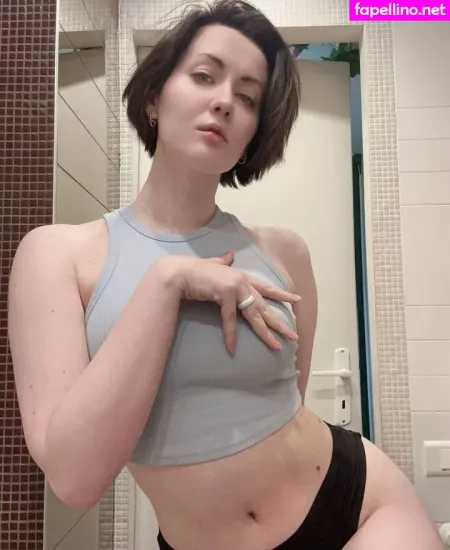 Oniksiya Sofinikum OnlyFans Thumbnail #qqt14MlcV0