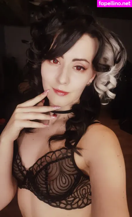 Oniksiya Sofinikum OnlyFans Thumbnail #y3vMqaRHI4