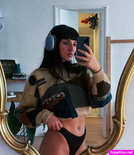 Onille Hoareau OnlyFans Thumbnail #JsuVu0guAz