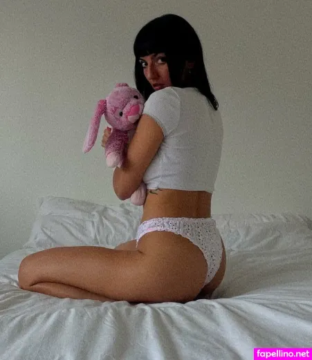 Onille Hoareau OnlyFans Thumbnail #yhhSlG1cWO
