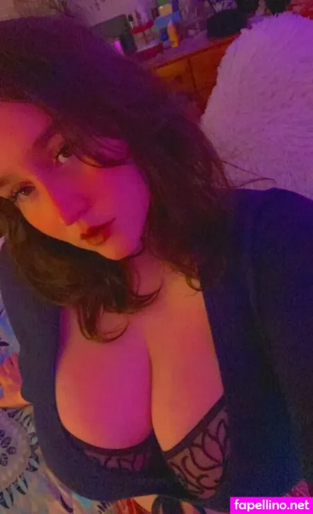 Onlinewifey OnlyFans Thumbnail #Z4A5eow3Q6