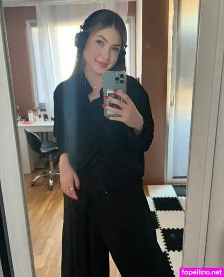 Only Helen OnlyFans Thumbnail #7739vzxYSw