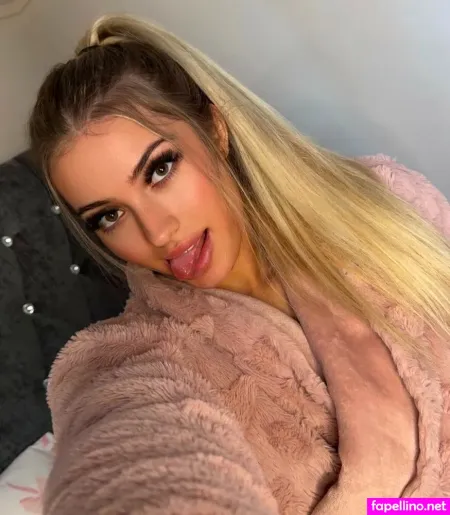 Only Lily Main Profile Photo