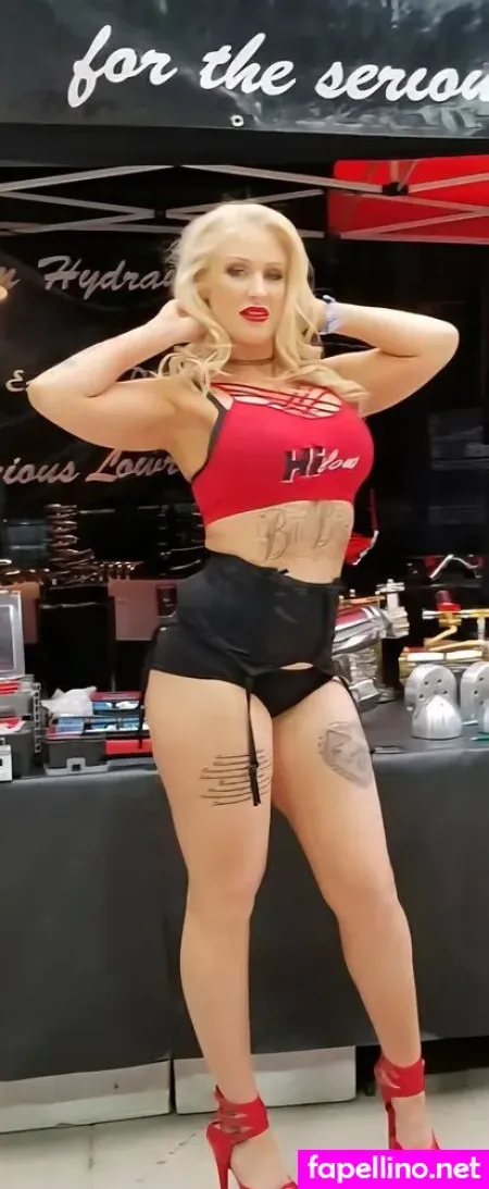 Only1baddbarbie OnlyFans Thumbnail #0NZO5ssw1I