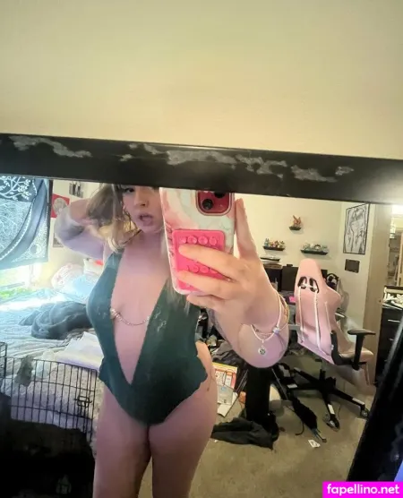 Onlycloverz OnlyFans Thumbnail #ZNWxuUj4yO