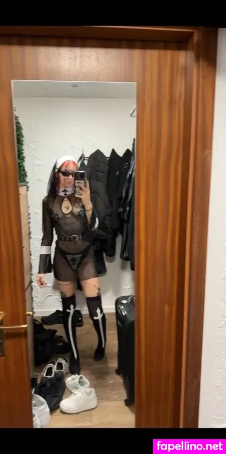 Onlycocochanel OnlyFans Thumbnail #YQF0jBpEvh