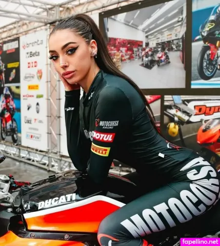 Onlycrystalcrocioni OnlyFans Thumbnail #ouxV4hI84O