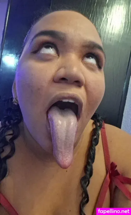 Onlydahianatongue OnlyFans Thumbnail #1lUSzy7zo9