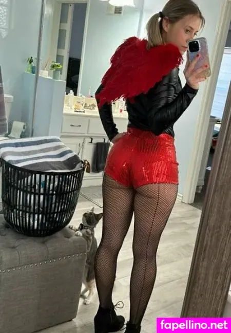 Onlyellievip OnlyFans Thumbnail #1cMWeZ5G83