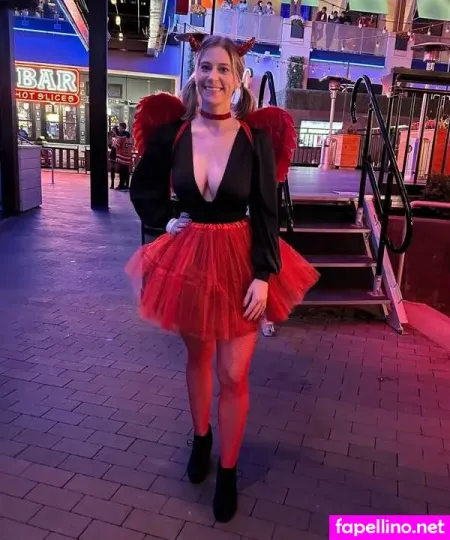 Onlyellievip OnlyFans Thumbnail #wt9m2IdhDR