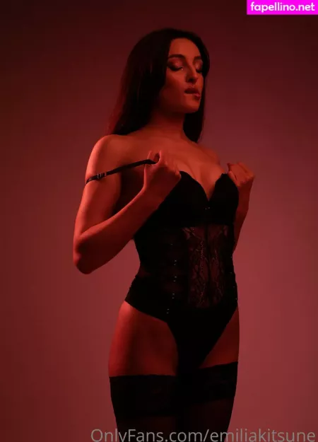 Onlyemiliaa OnlyFans Thumbnail #99C3oDDCio