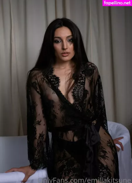 Onlyemiliaa OnlyFans Thumbnail #FOrPlWKAUk