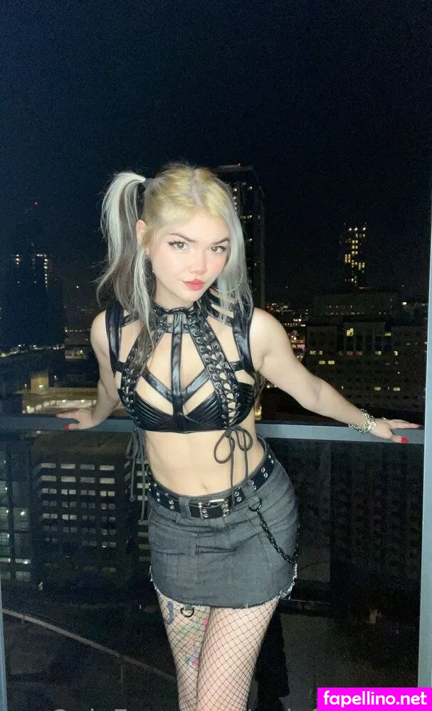 onlyfayefaye Nude Leaked OnlyFans Photo #9rkOv5wWW0