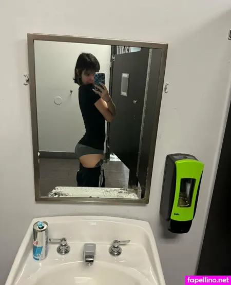 Onlyfayefaye OnlyFans Thumbnail #VVzGSF13iB