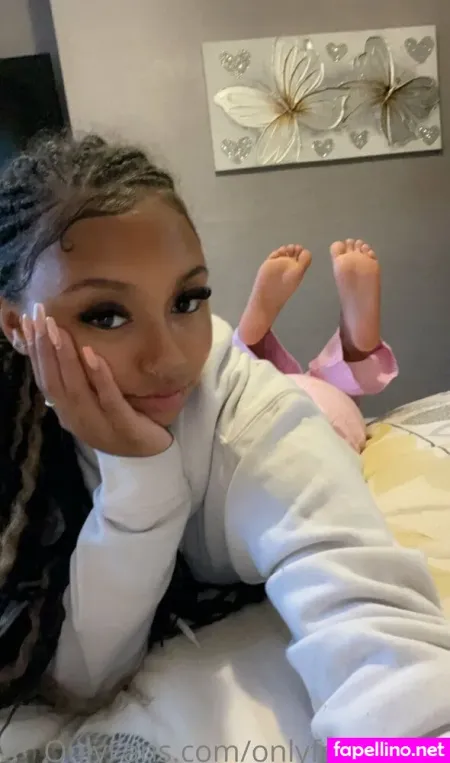 Onlyfeetbybell OnlyFans Thumbnail #17JzCPVOXG