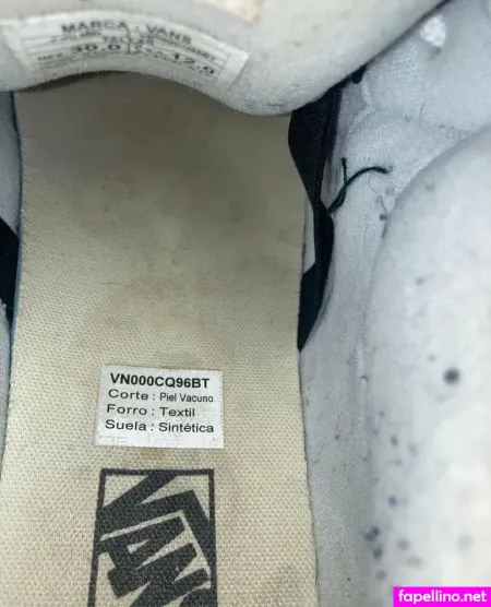 Onlyfeetnsneakers Main Profile Photo