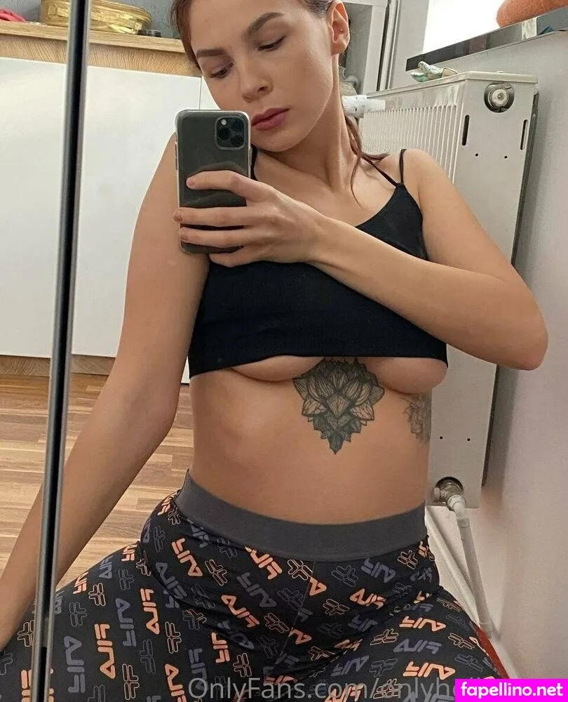 misshollylynnnnnn, onlyhollymary Nude Leaked OnlyFans Photo #0thksC0ryu