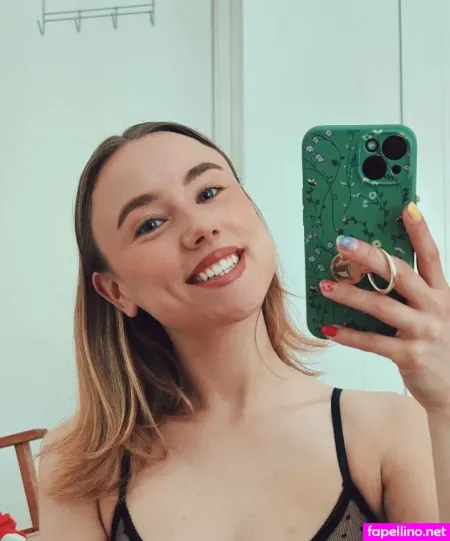 Onlykimselfies OnlyFans Thumbnail #6o5CsGjtfN