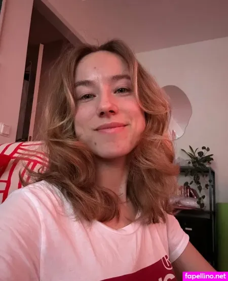 Onlykimselfies OnlyFans Thumbnail #enJ7IhCbL4