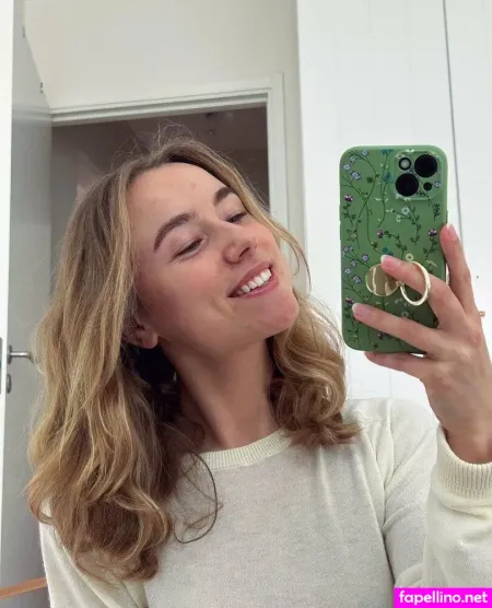 Onlykimselfies OnlyFans Thumbnail #kHxiX23QtB