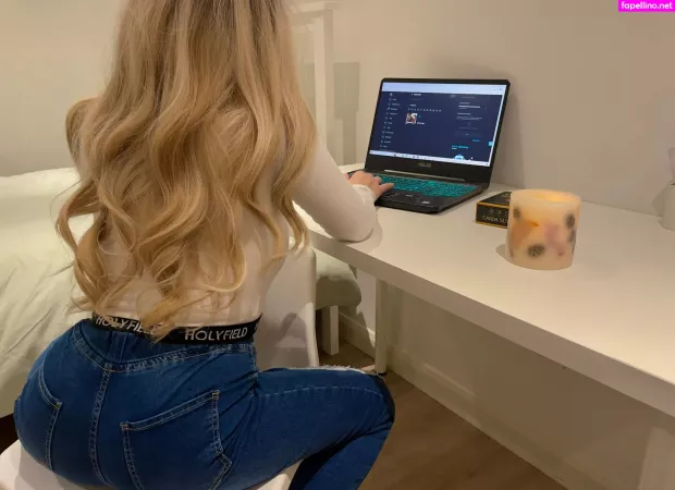 Onlylea89 OnlyFans Thumbnail #LptWsLGteE