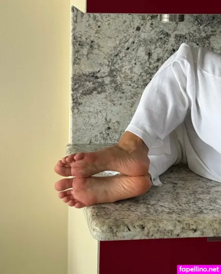 Onlymyfeetx OnlyFans Thumbnail #6dI9L2fbmw