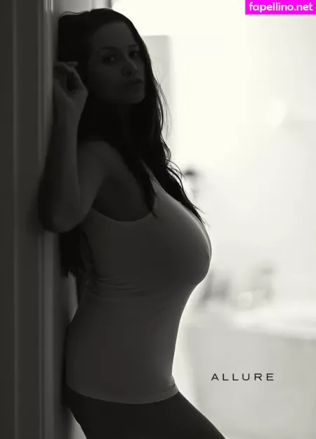 Onlyvee1 OnlyFans Thumbnail #m9djucrJx7